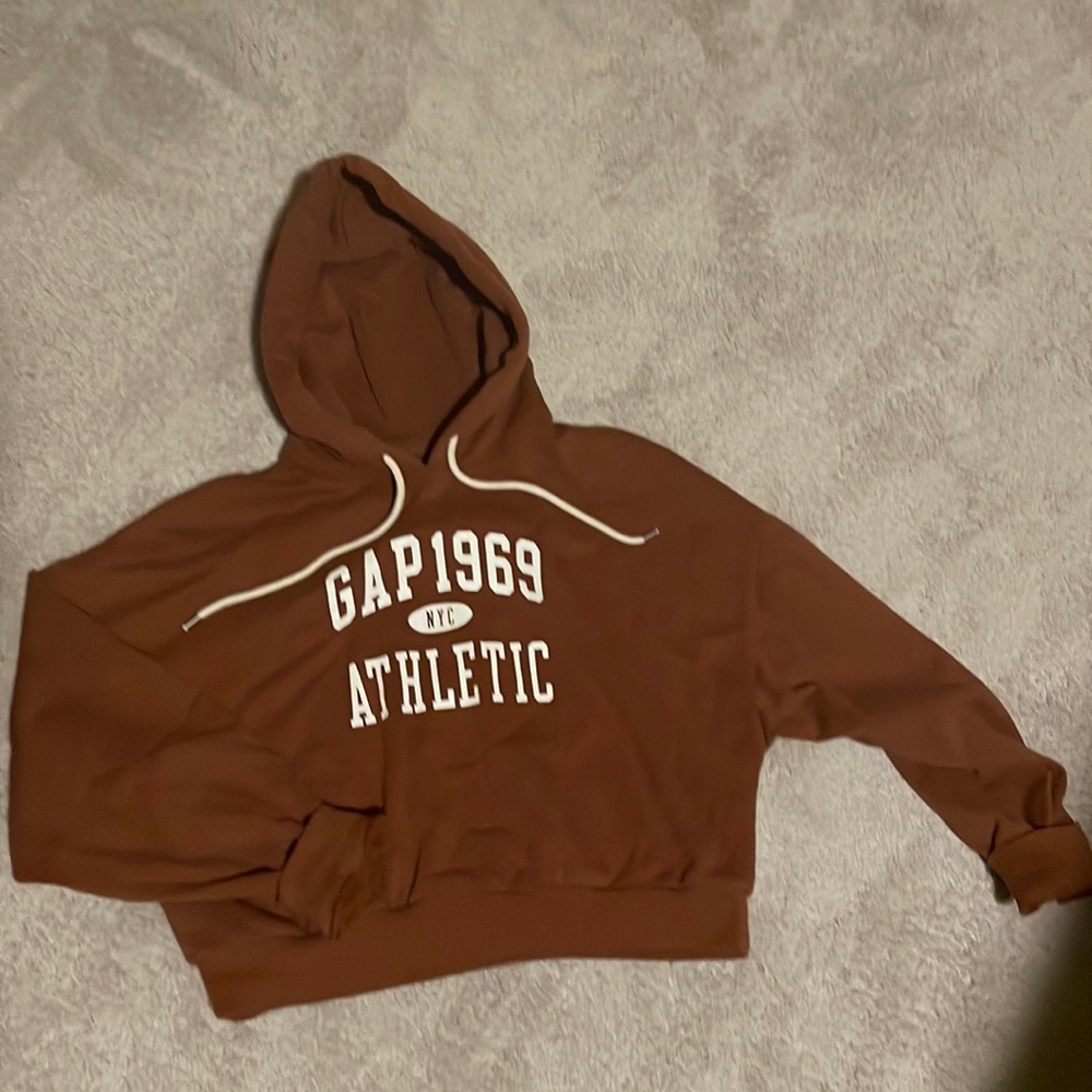 Like new! Gap hoodie sweatshirt. Burnt orange